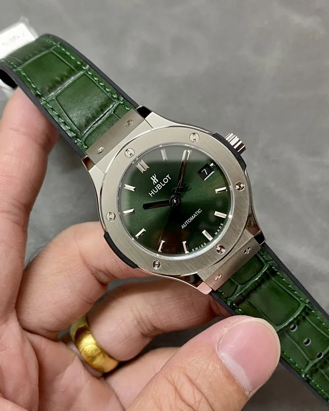 HB l HUB1110 l 38mm l Hublot Classic Fusion