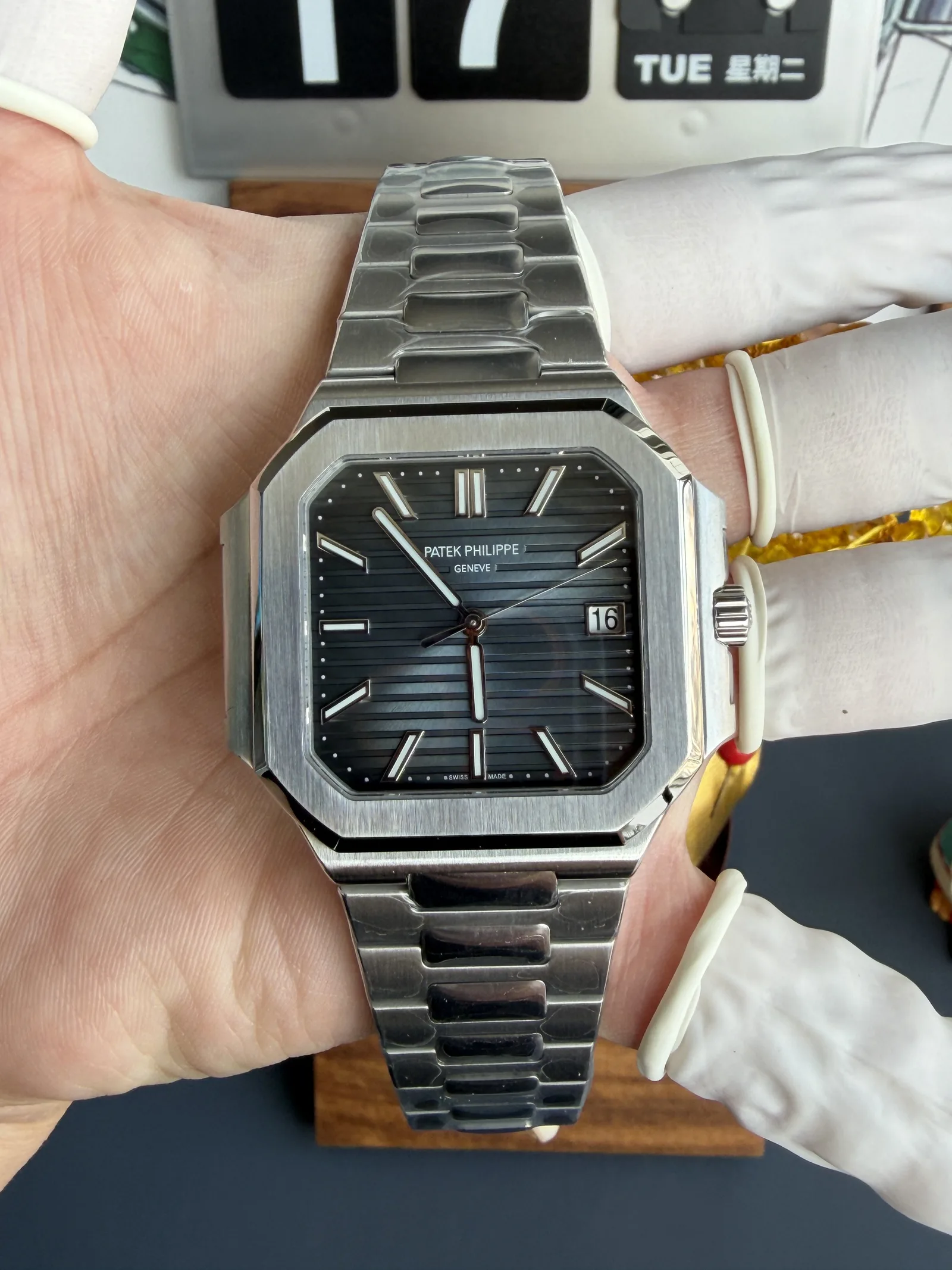 PPF l cal:330 무브먼트 l 40mm l 파텍 필립 노틸러스 5821