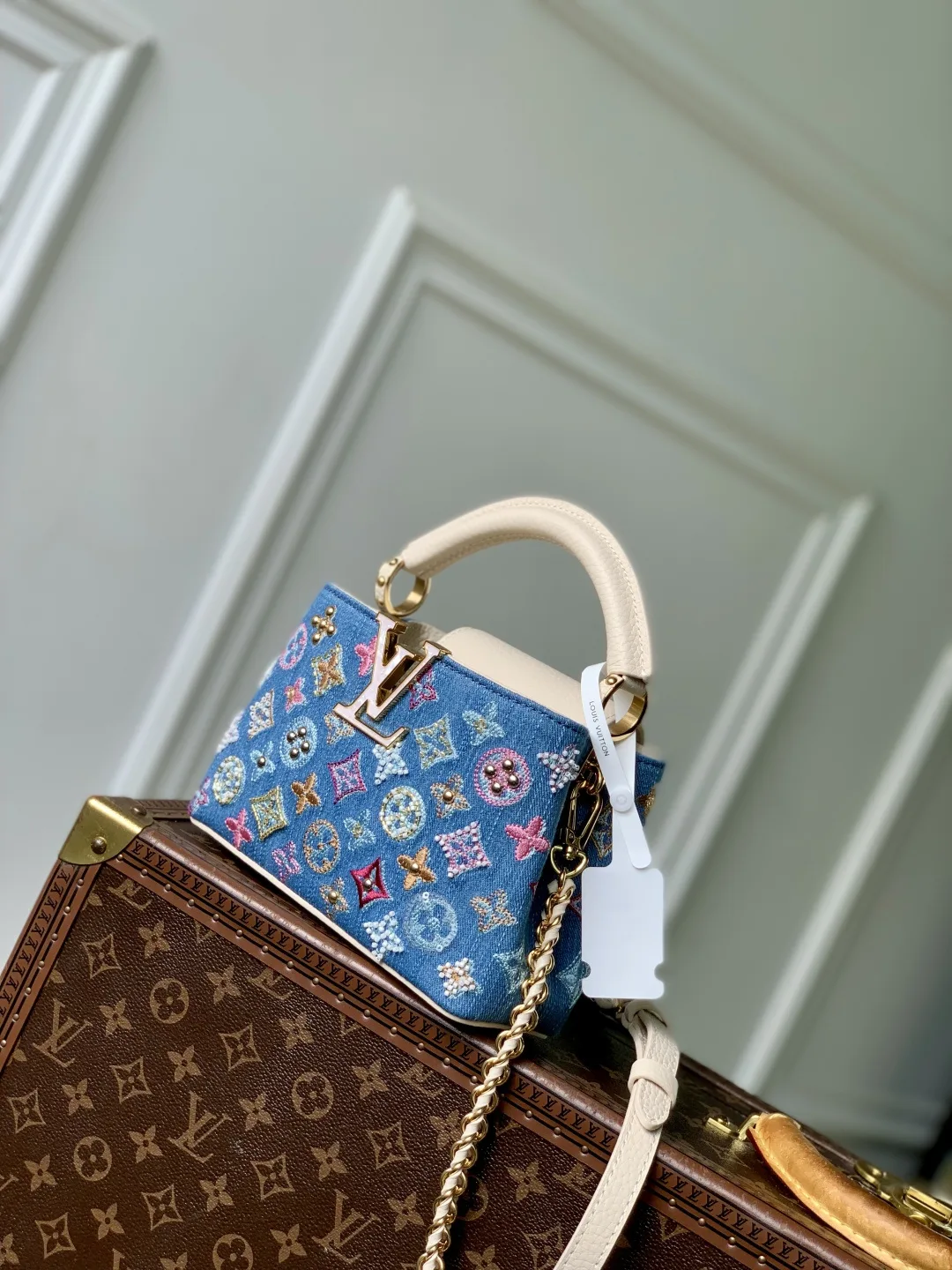 M12947  Capucines Mini  13.6 x 8 x 21cm