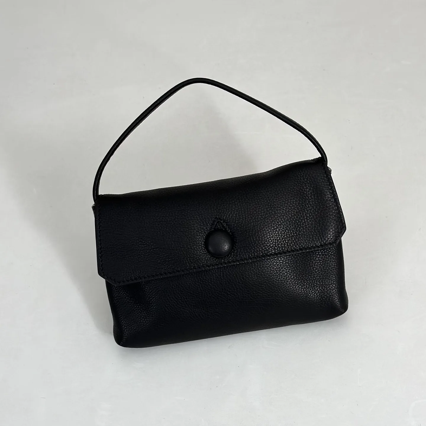 더 로우 샐리 백 레더 다크 브라운  18X11X3cm