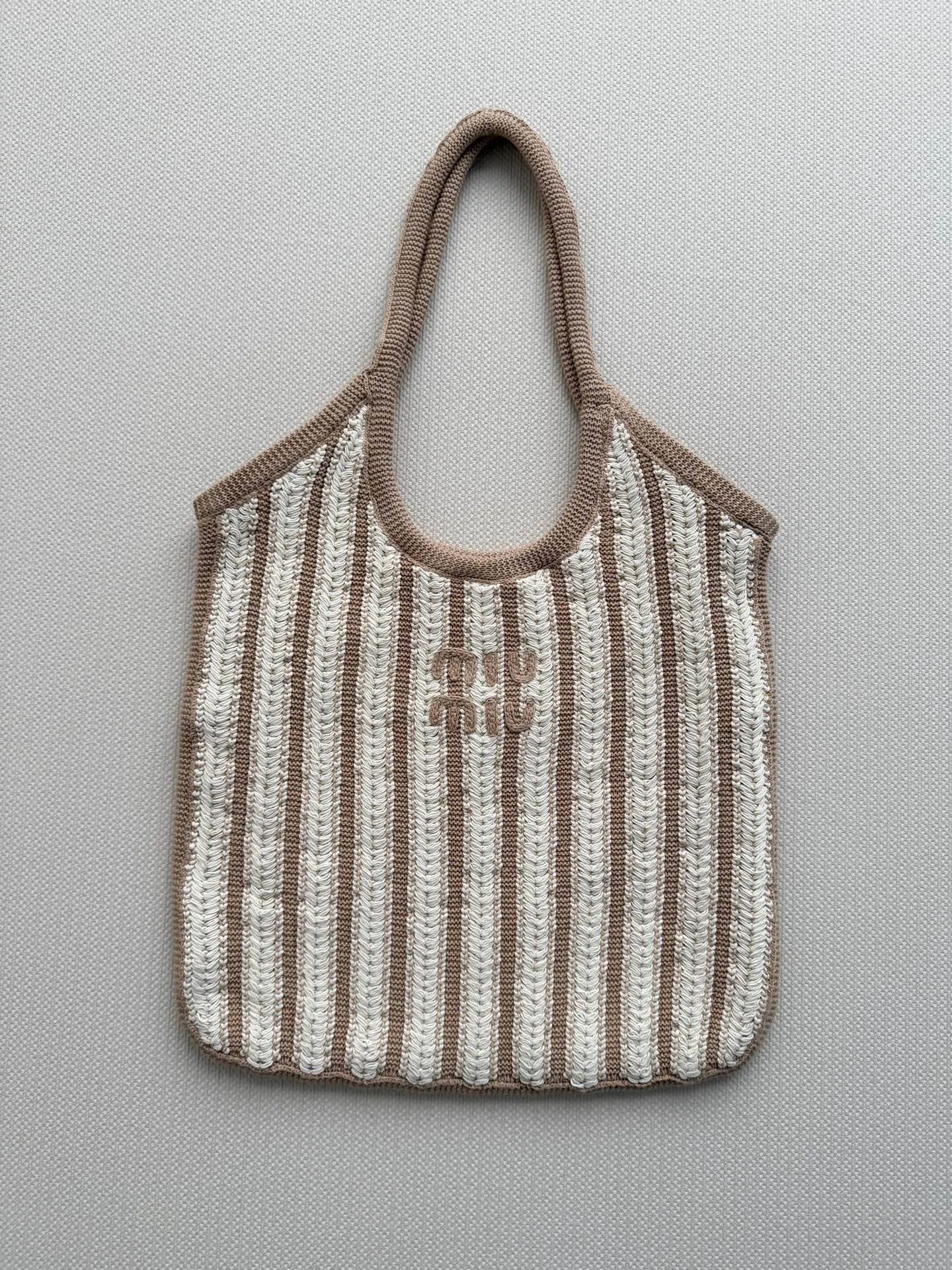 Miu Miu 아이비 크로셰 백 35cm