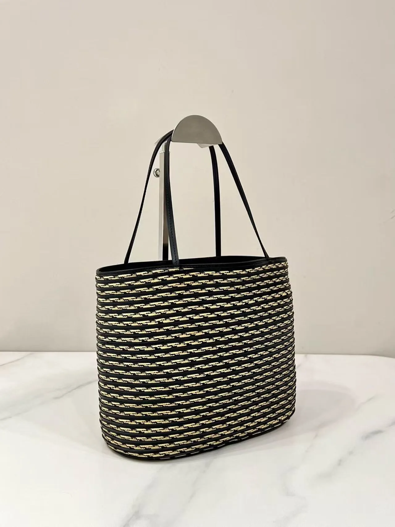 The Row Beau Raffia Tote 26*13*20